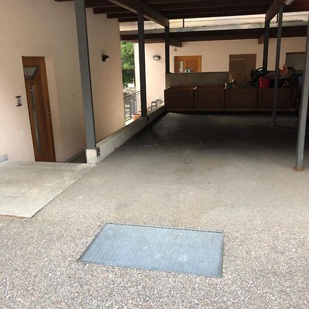 Gemuetliche Ferienwohnung Mit Garten Biasca Esterno foto