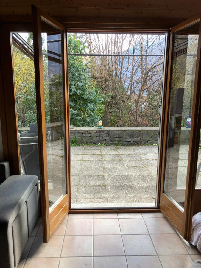 Gemuetliche Ferienwohnung Mit Garten Biasca Esterno foto